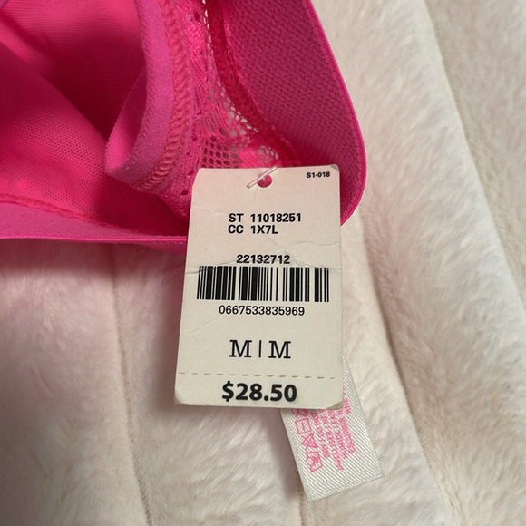 NWT Victoria Secret Bra SZ M - Picture 3 of 5